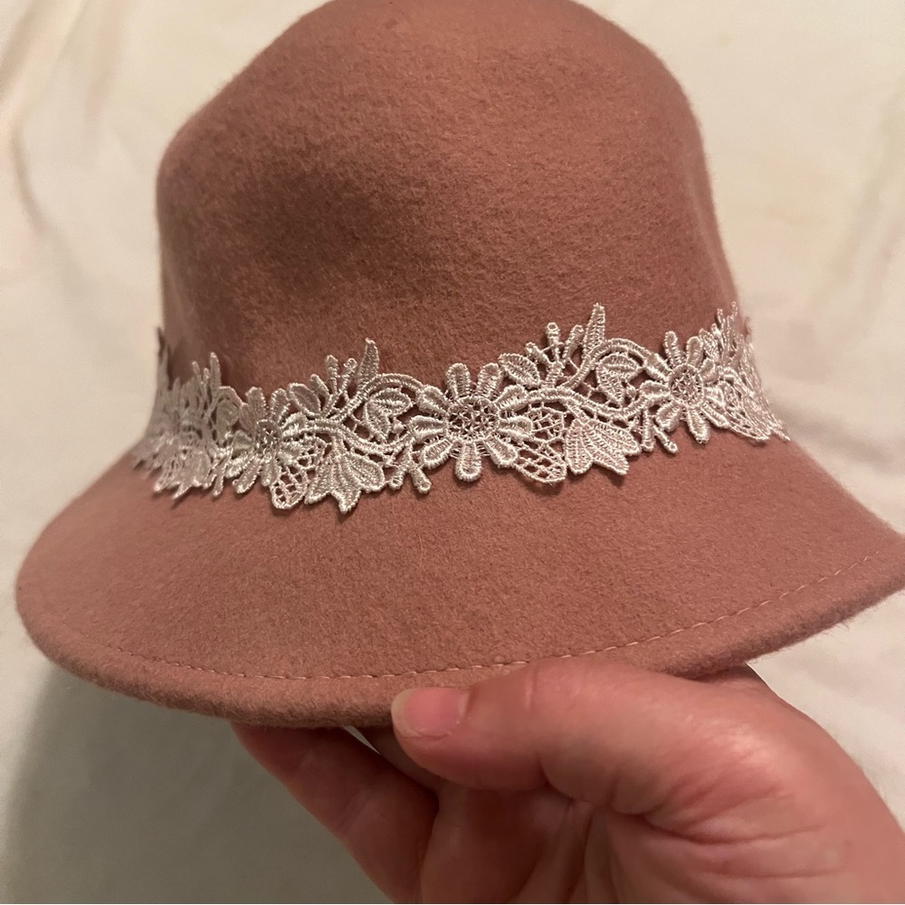 Elegant Pink Lace-Trimmed Women's Hat - Picture 3 of 10